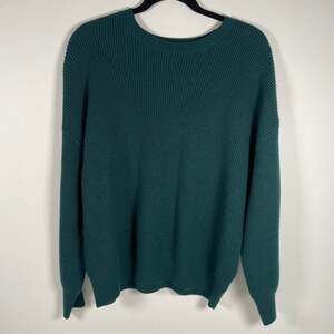 Express Women's Dark Green Shaker Ribbed Knit Relaxed Fit Pullover Sweater